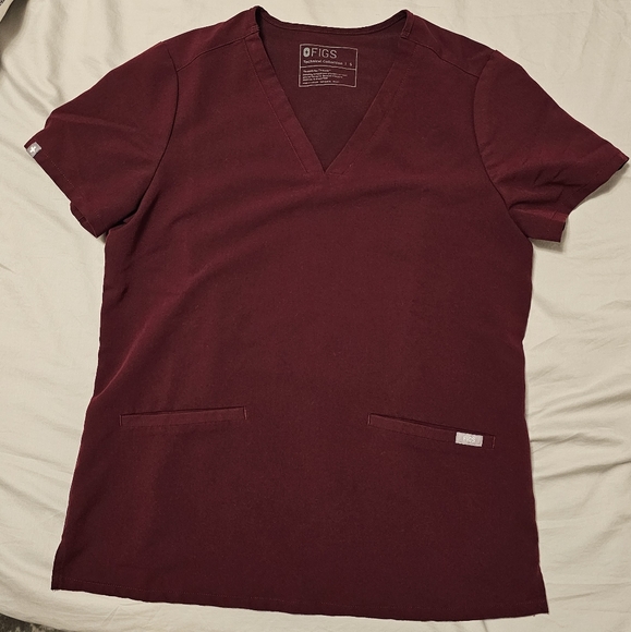 Figs Casma 3 pocket scrub top in burgundy - Picture 1 of 3